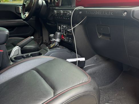 Used 2019 Jeep Wrangler Unlimited Rubicon image 9