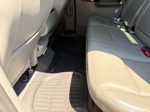 Used 2007 Ford F250 Lariat RWD image 23