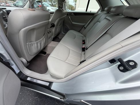 Used 2007 Mercedes-Benz C 280 Sedan image 8