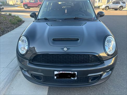 Used 2011 MINI Cooper S image 2