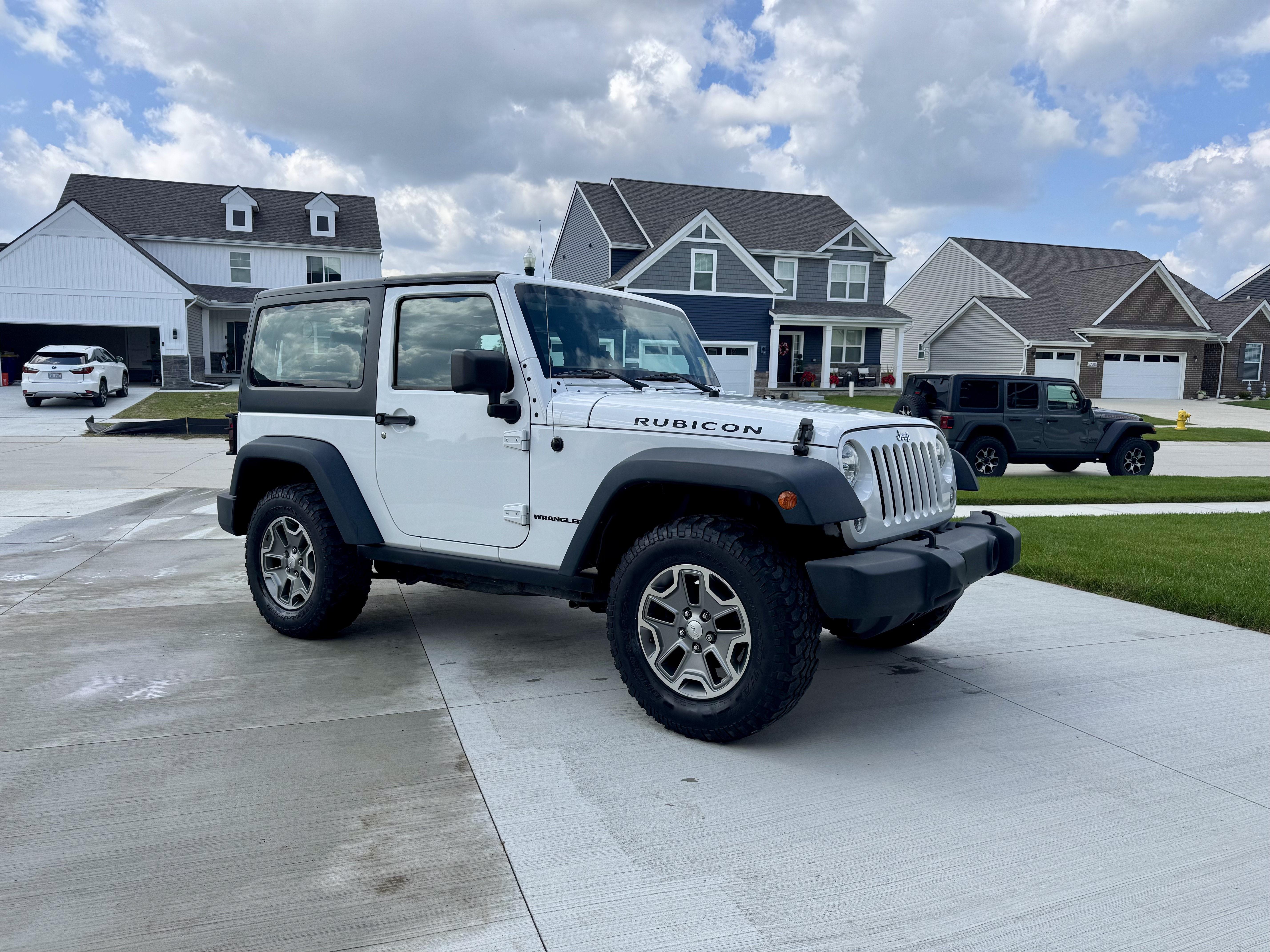 Used 2014 Jeep Wrangler Rubicon w/ Power Convenience Group AWD/4WD image 1