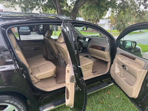 Used 2014 Nissan Armada SL w/ Moonroof Package image 10