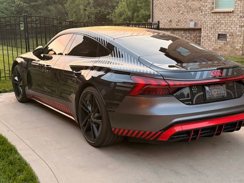 Used 2023 Audi RS e-tron GT image 6