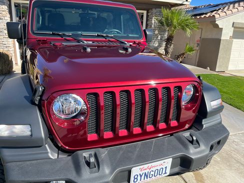 Used 2021 Jeep Wrangler Sport image 9