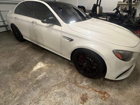 Used 2019 Mercedes-Benz E 63 AMG S image 8