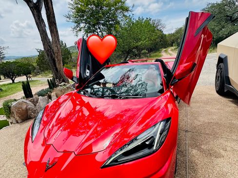 Used 2022 Chevrolet Corvette Stingray Convertible w/ 1LT image 4