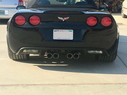 Used 2011 Chevrolet Corvette Grand Sport w/ Preferred Equipment Group RWD image 5