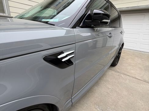 Used 2022 Land Rover Range Rover Sport SVR Carbon Edition AWD/4WD image 14