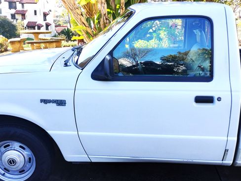 Used 1993 Ford Ranger 2WD Regular Cab image 2