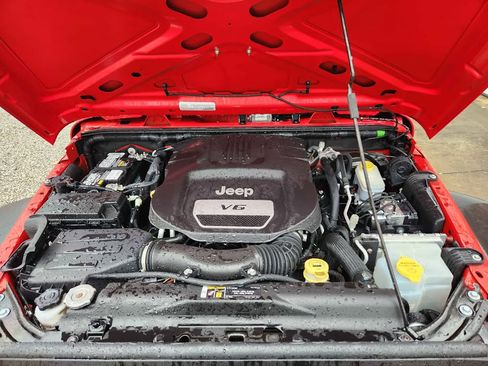 Used 2017 Jeep Wrangler Unlimited Sport image 5