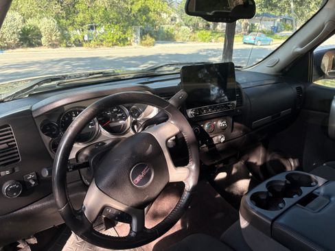 Used 2008 GMC Sierra 1500 SLE image 9