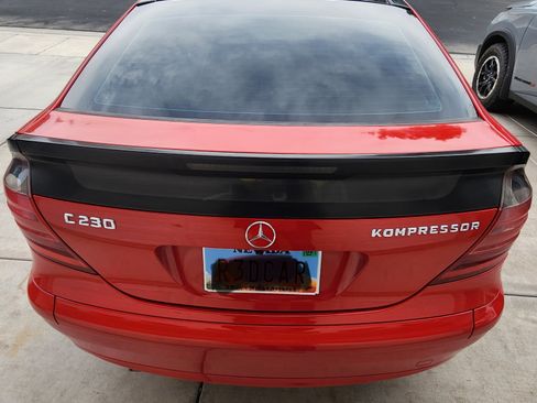 Used 2002 Mercedes-Benz C 230 Coupe image 2