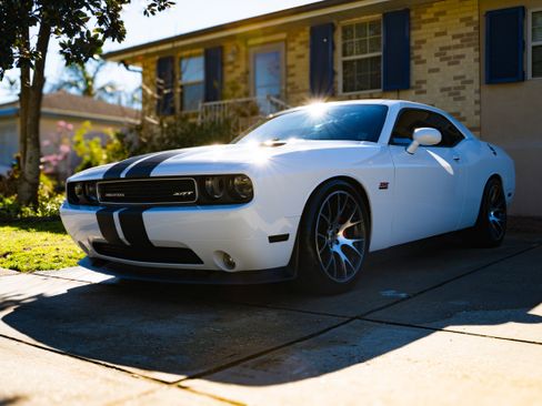 Used 2012 Dodge Challenger SRT8 image 1