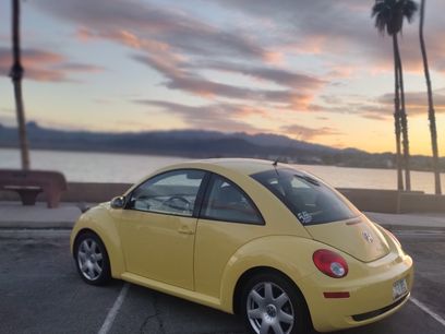 Used 2006 Volkswagen Beetle Coupe w/ Package 2