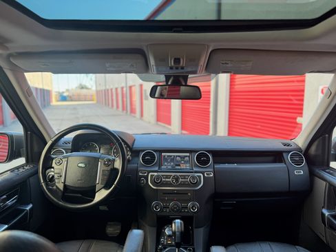 Used 2011 Land Rover LR4 HSE image 15