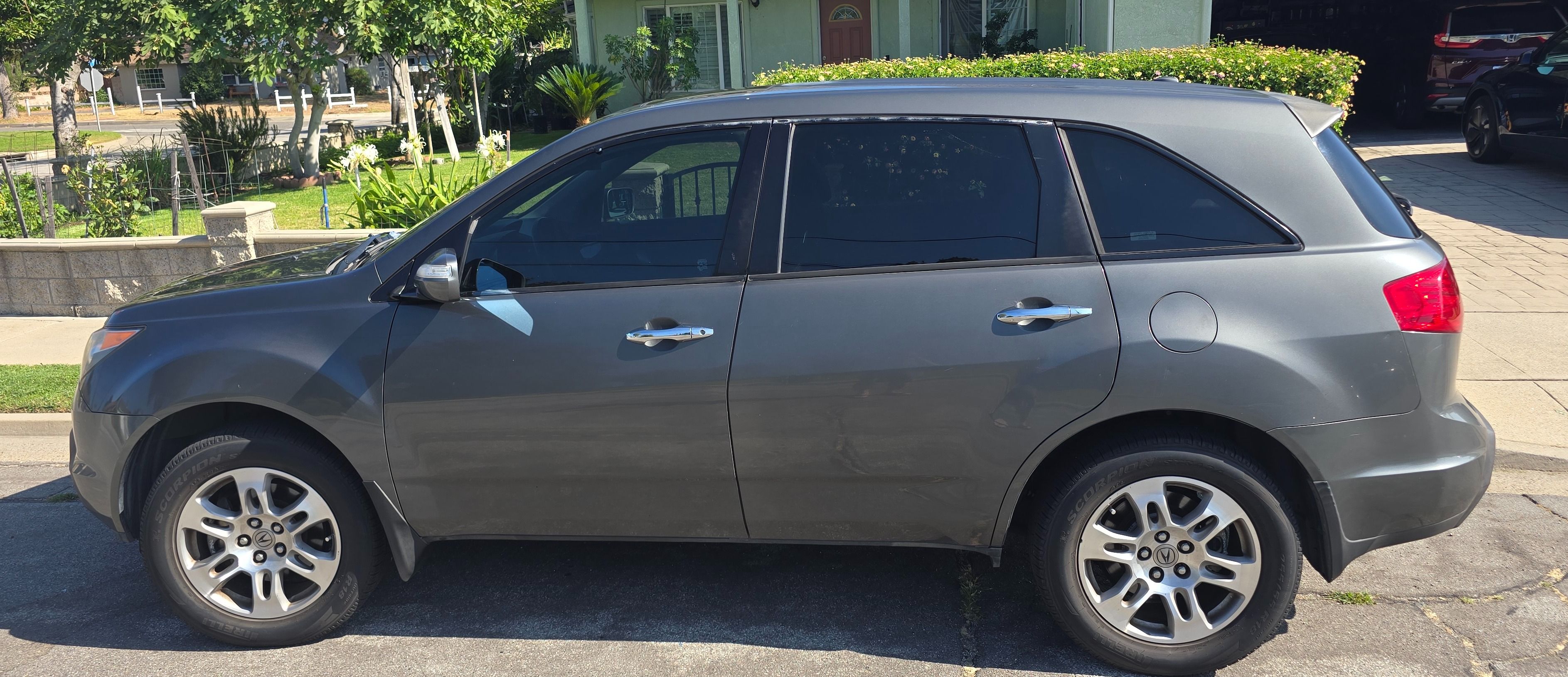 Used 2007 Acura MDX w/ Technology & Entertainment AWD/4WD image 1