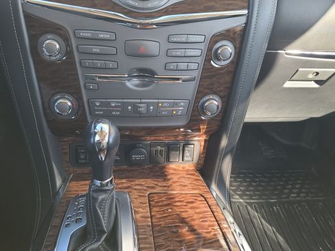 Used 2020 Nissan Armada SL w/ Premium Package image 14