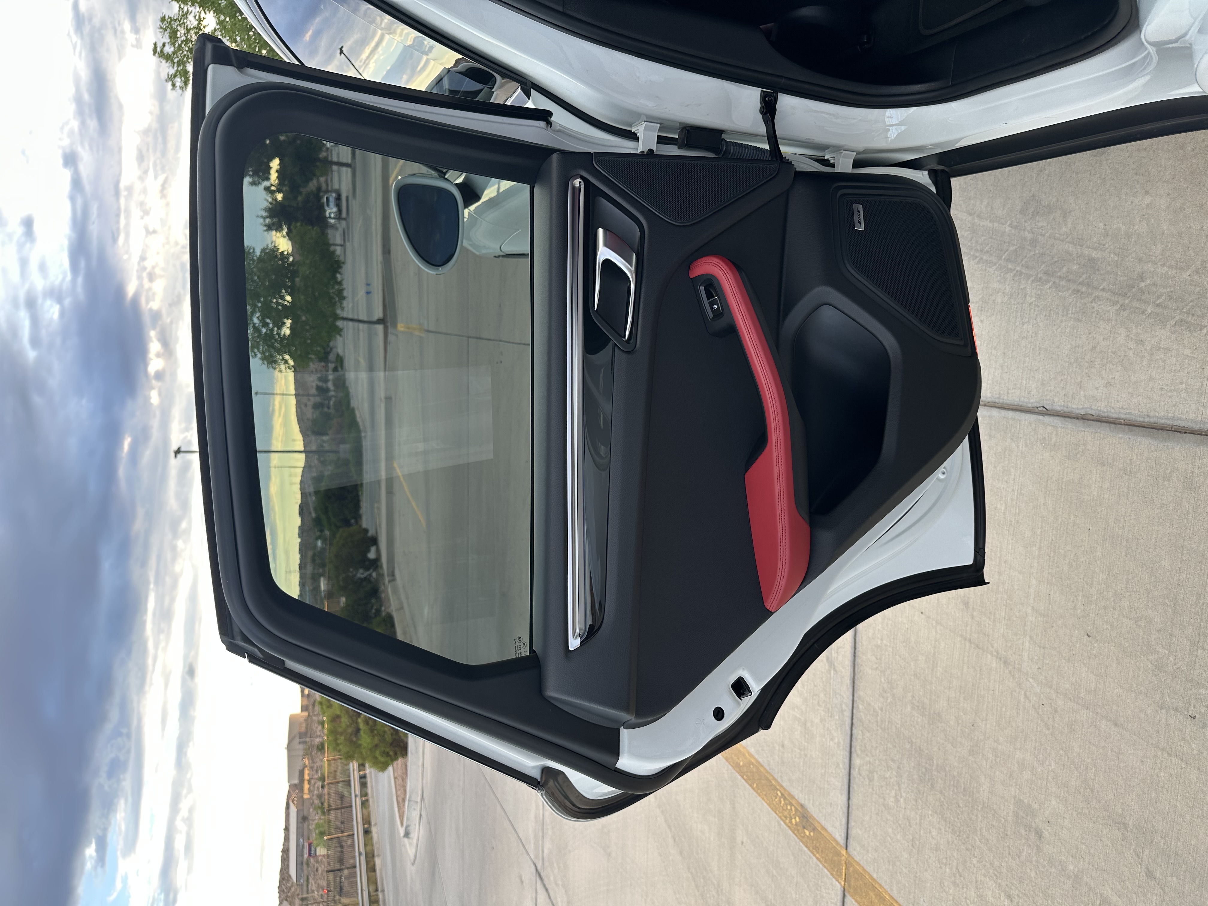 Used 2020 Porsche Macan AWD/4WD image 18