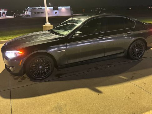 Used 2013 BMW 535i Sedan image 2