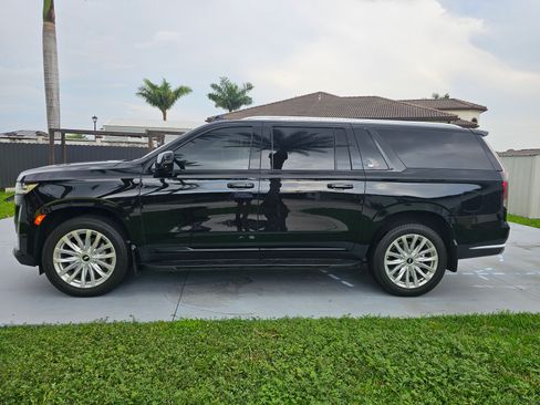Used 2022 Cadillac Escalade ESV Luxury image 5