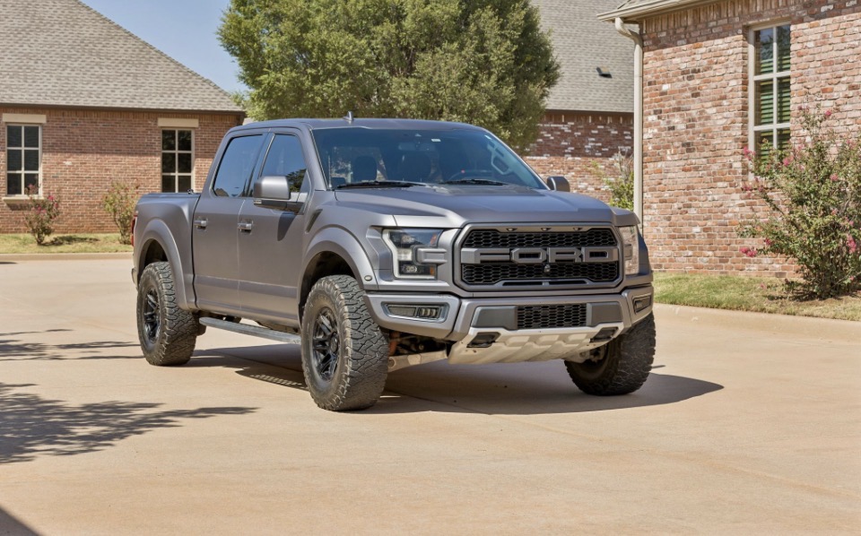 Used 2019 Ford F150 Raptor w/ Equipment Group 802A Luxury AWD/4WD image 1