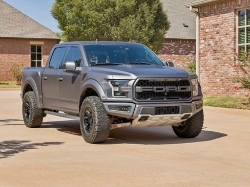 Used 2019 Ford F150 Raptor w/ Equipment Group 802A Luxury AWD/4WD image 1
