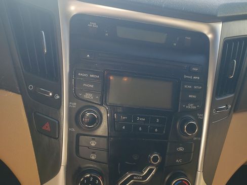 Used 2013 Hyundai Sonata GLS w/ Popular Equipment Pkg FWD image 13