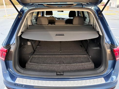 Used 2018 Volkswagen Tiguan S image 11