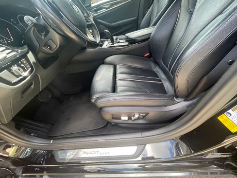 Used 2019 BMW 540i w/ Executive Package RWD image 12
