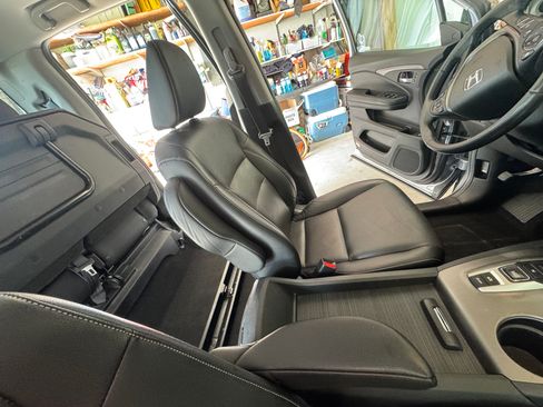Used 2022 Honda Ridgeline RTL-E image 12