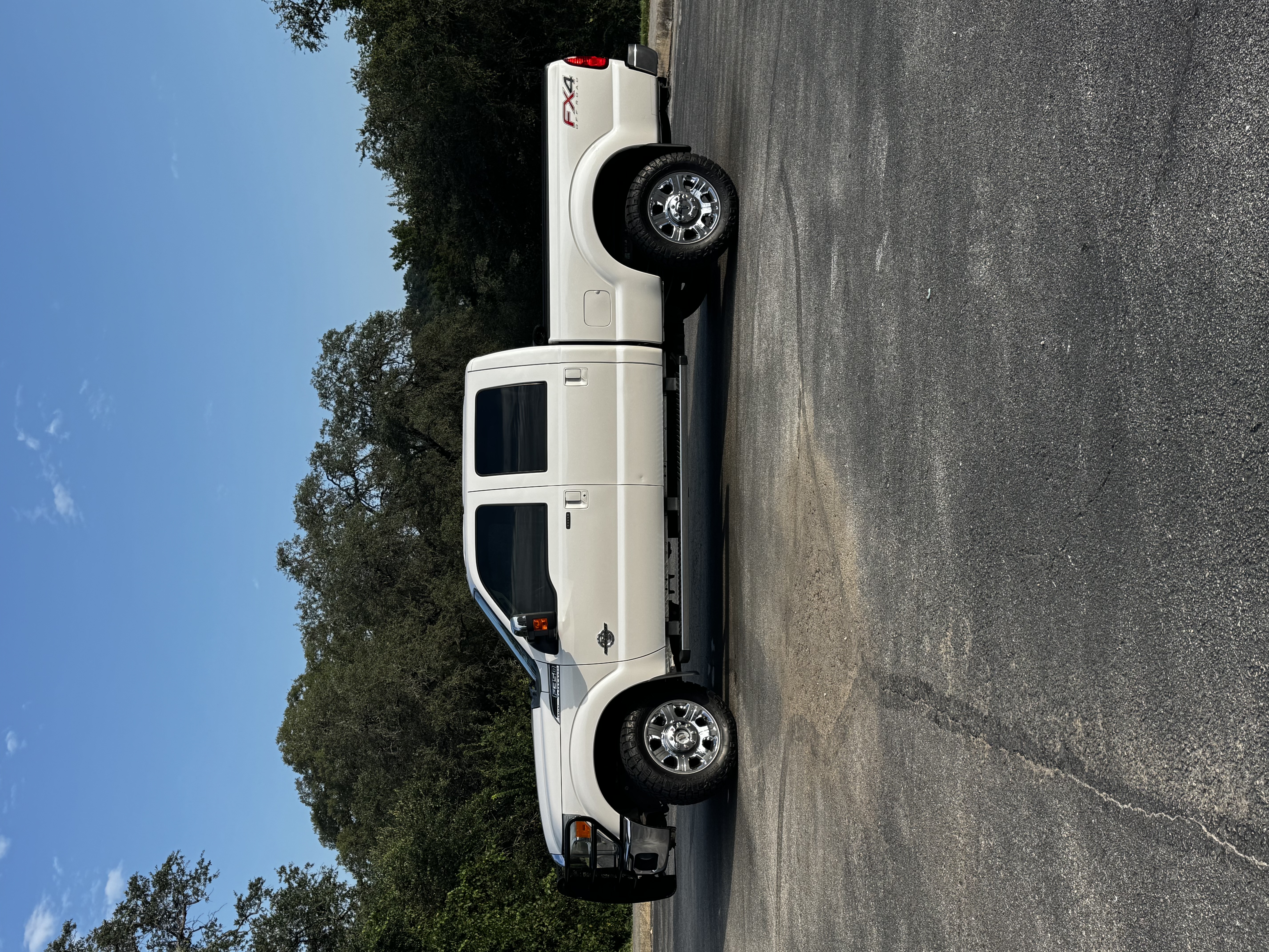 Used 2015 Ford F350 Lariat w/ Chrome Package AWD/4WD image 4