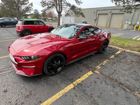 Used 2021 Ford Mustang GT Premium RWD image 1