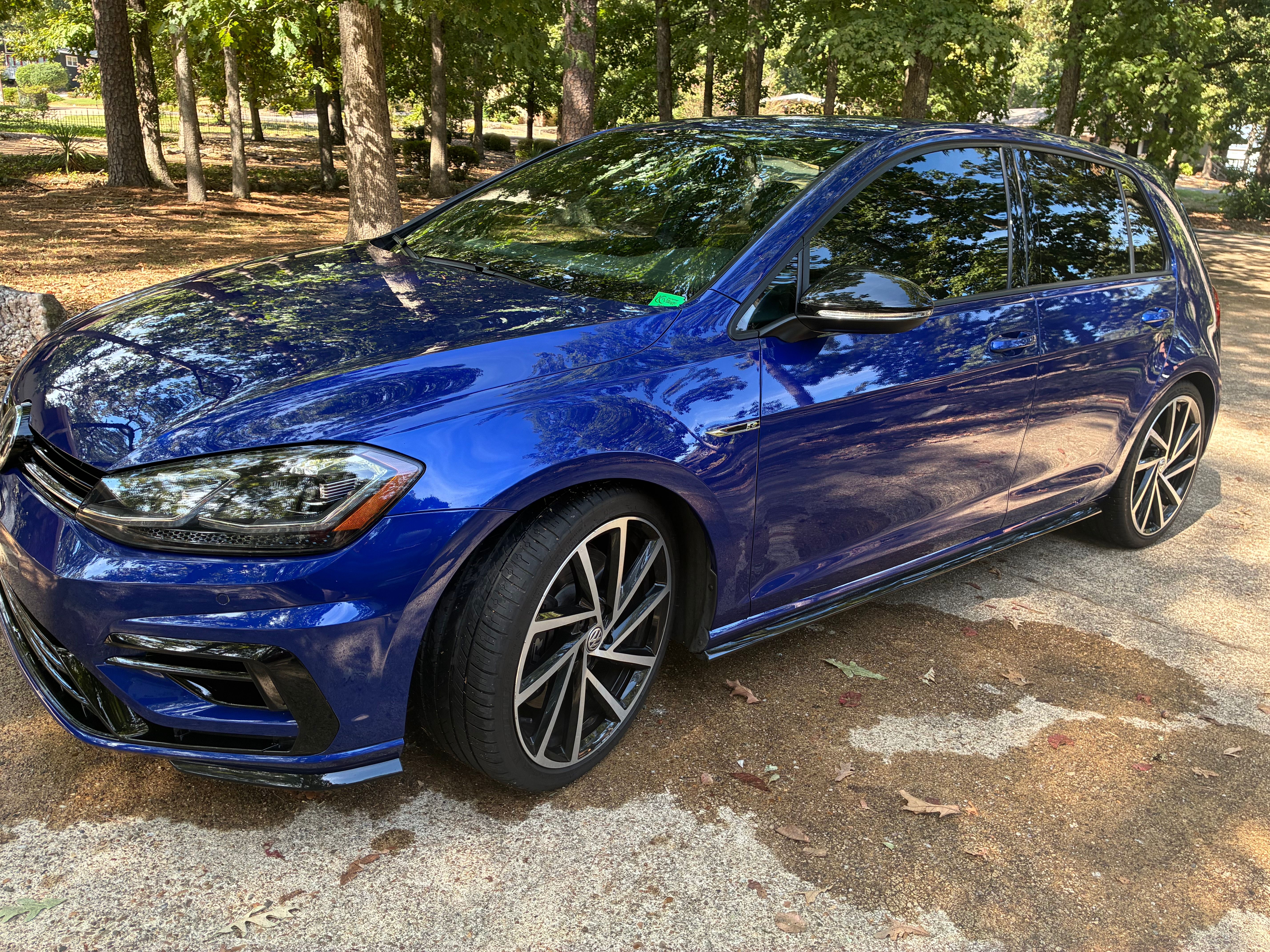 Used 2018 Volkswagen Golf 4-Door AWD/4WD image 1