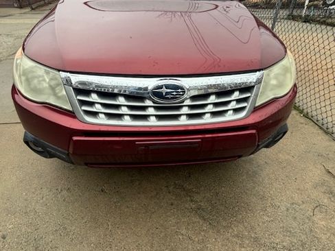 Used 2013 Subaru Forester 2.5X Limited image 11