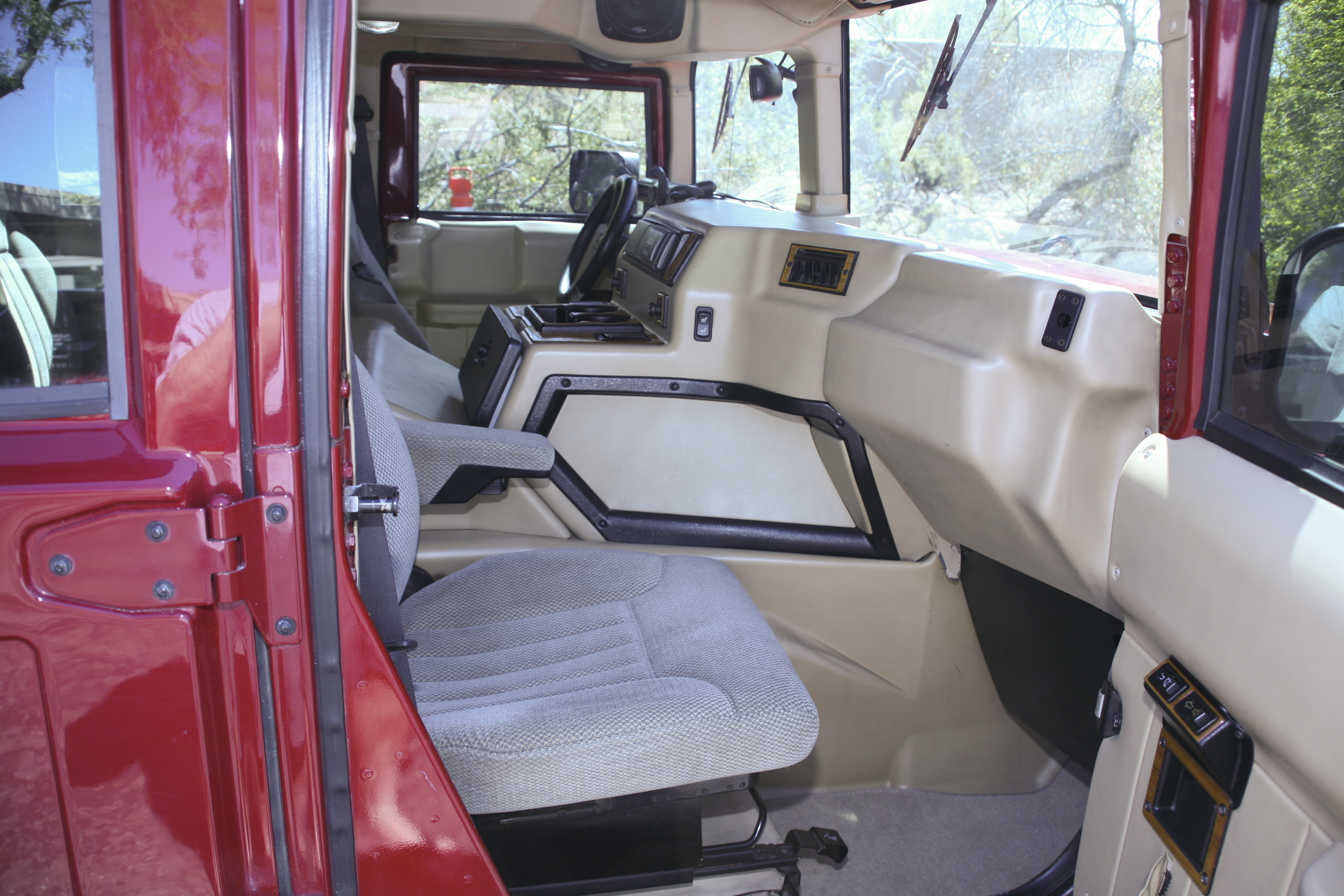 Used 1998 HUMMER H1 4-Door Wagon AWD/4WD image 16