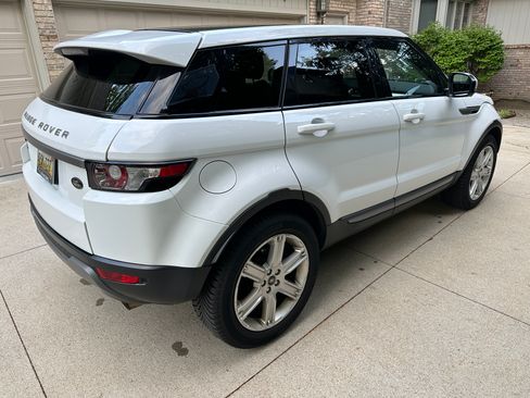 Used 2013 Land Rover Range Rover Evoque Pure Premium AWD/4WD image 6