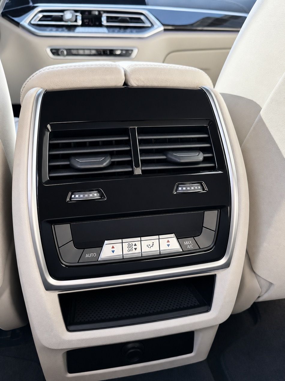 Used 2020 BMW X5 sDrive40i w/ M Sport Package RWD image 14