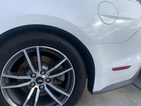 Used 2016 Ford Mustang Premium image 14