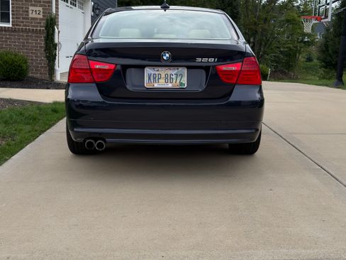 Used 2009 BMW 328i xDrive Sedan AWD/4WD image 11