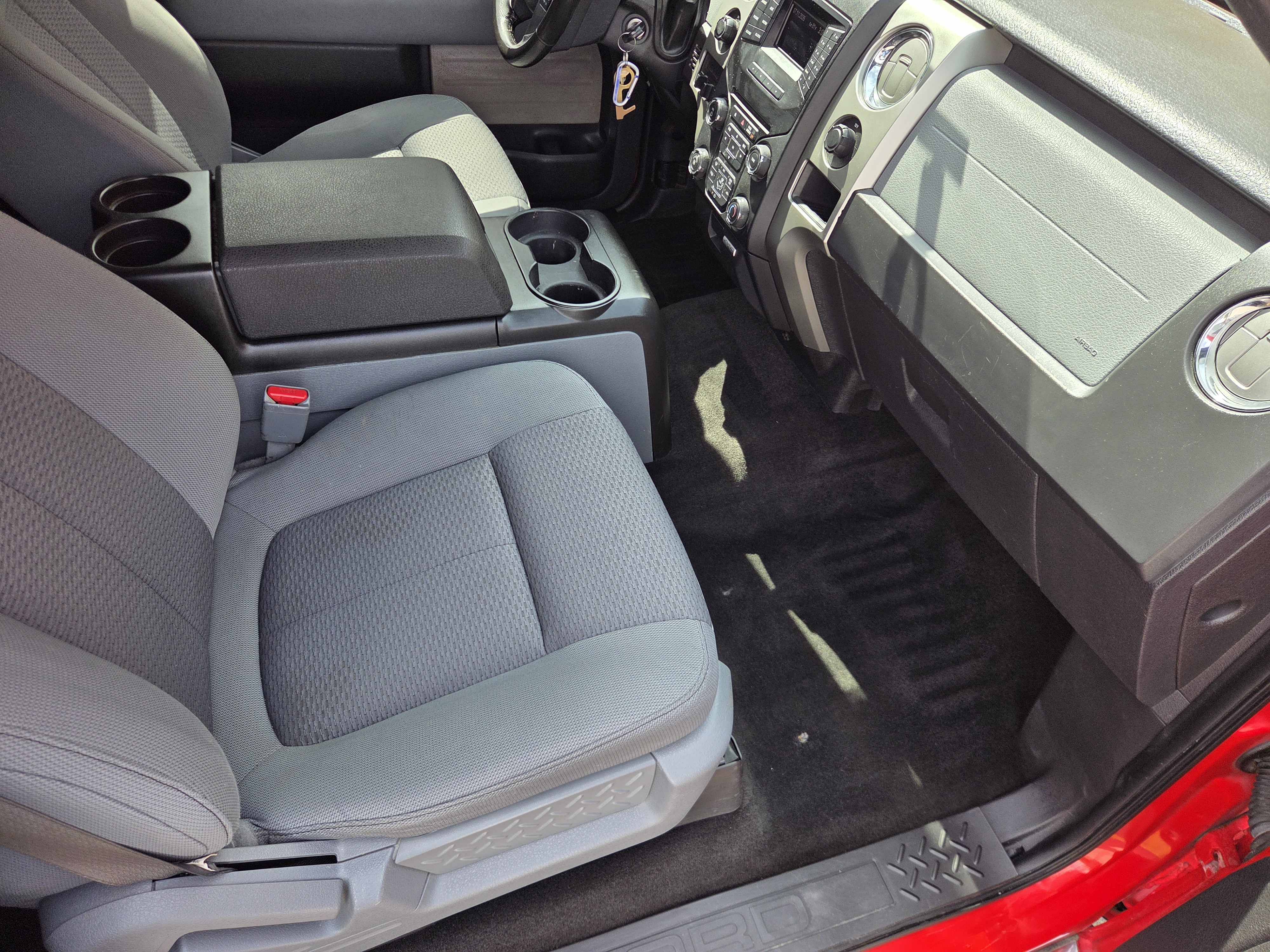 Used 2013 Ford F150 XLT w/ Luxury Equipment Group AWD/4WD image 16