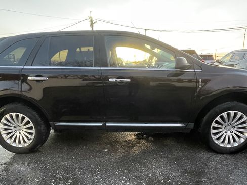 Used 2013 Lincoln MKX FWD image 8