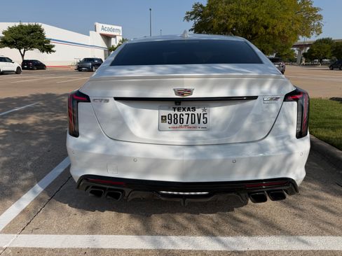 Used 2024 Cadillac CT5 V Blackwing w/ Driver Assist Package RWD image 5
