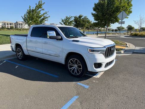 Used 2025 RAM 1500 Tungsten w/ Towing Technology Group AWD/4WD image 4