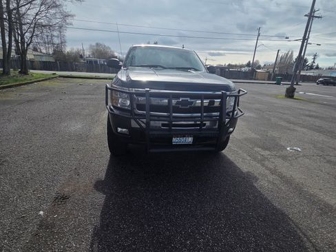Used 2011 Chevrolet Silverado 1500 LT w/ All-Star Edition image 2