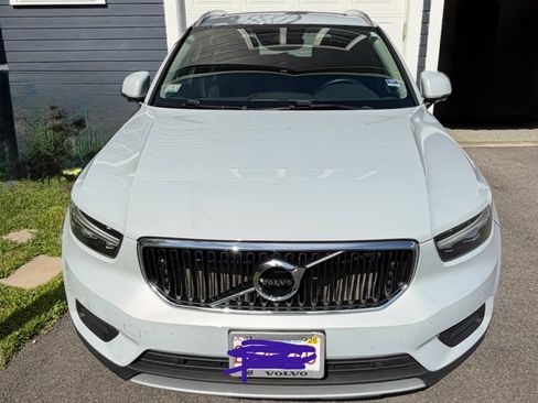 Used 2020 Volvo XC40 T5 Momentum w/ Protection Package Premier AWD/4WD image 15