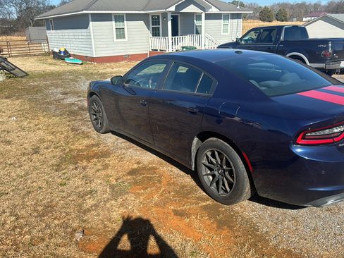 Used 2016 Dodge Charger SE w/ Popular Equipment Group RWD image 4
