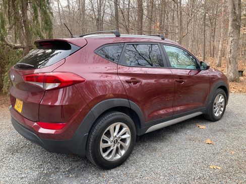 Used 2017 Hyundai Tucson SE image 2