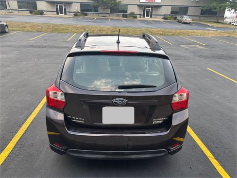 Used 2013 Subaru Impreza 2.0i Sport Premium image 9