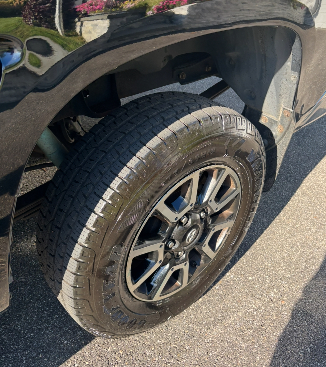 Used 2016 Toyota Tundra SR5 w/ TRD Off Road Package AWD/4WD image 10