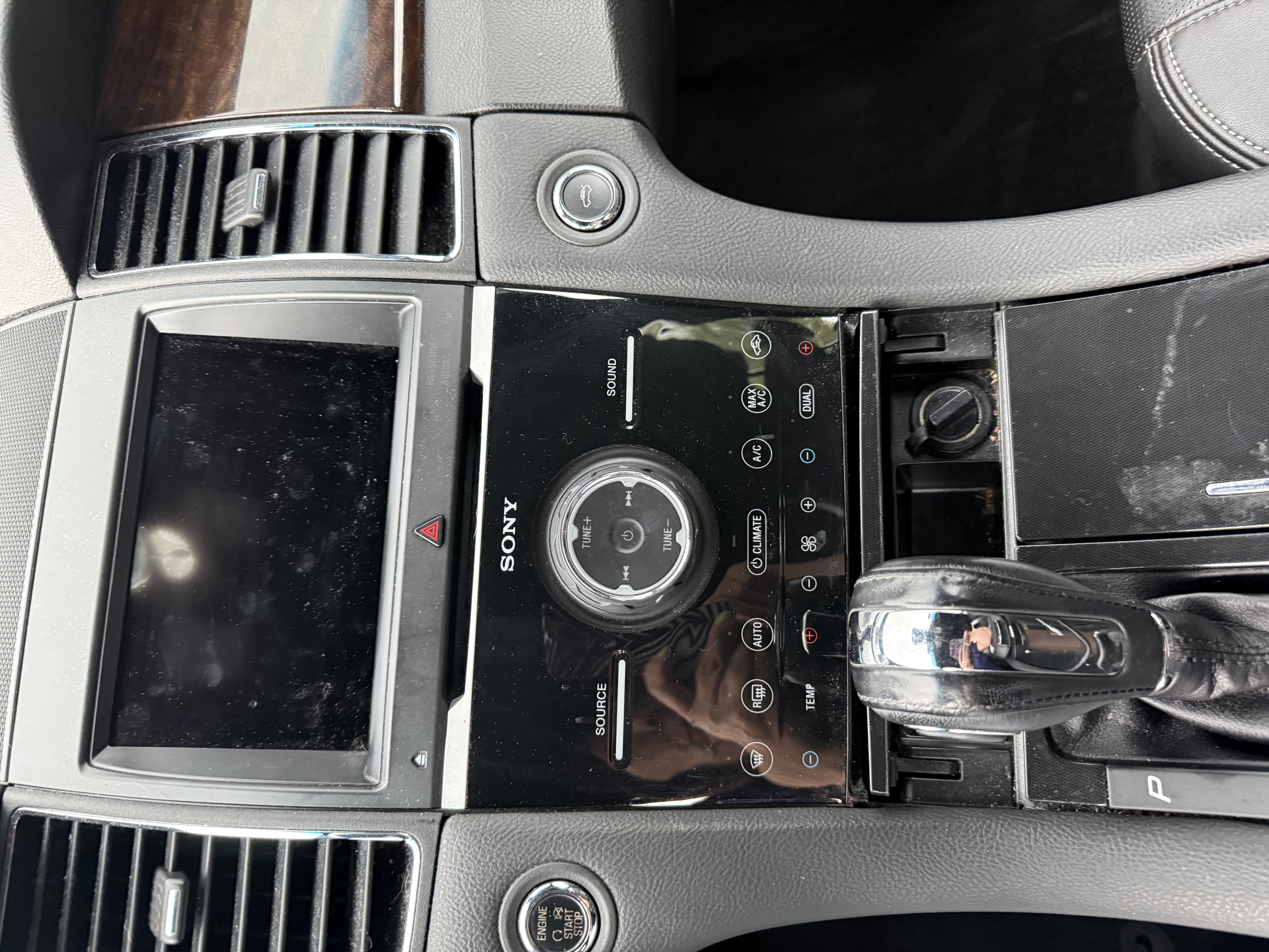 Used 2019 Ford Taurus Limited AWD/4WD image 11